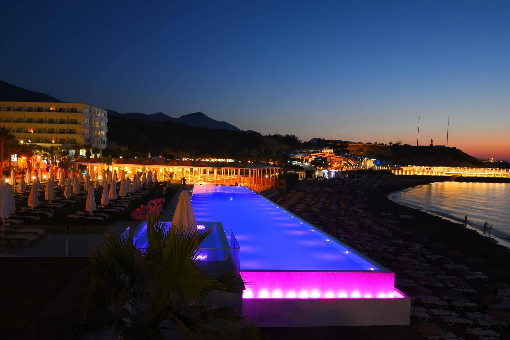 Acapulco Resort Convention Spa Agios Epiktitos Eksteriør billede